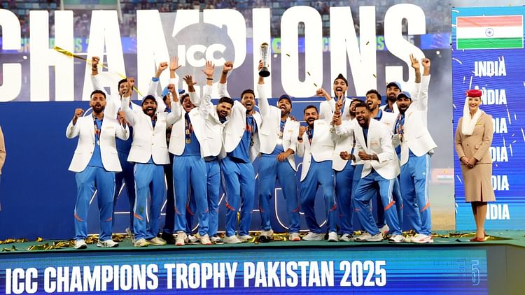 Champions Trophy: विजेता भारतीय टीम पर पैसों की बारिश, BCCI ने 58 करोड़ रुपये नकद पुरस्कार देने की घोषणा की