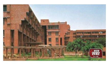 JNU ने प्रोफेसर को दिखाया बाहर का रास्ता